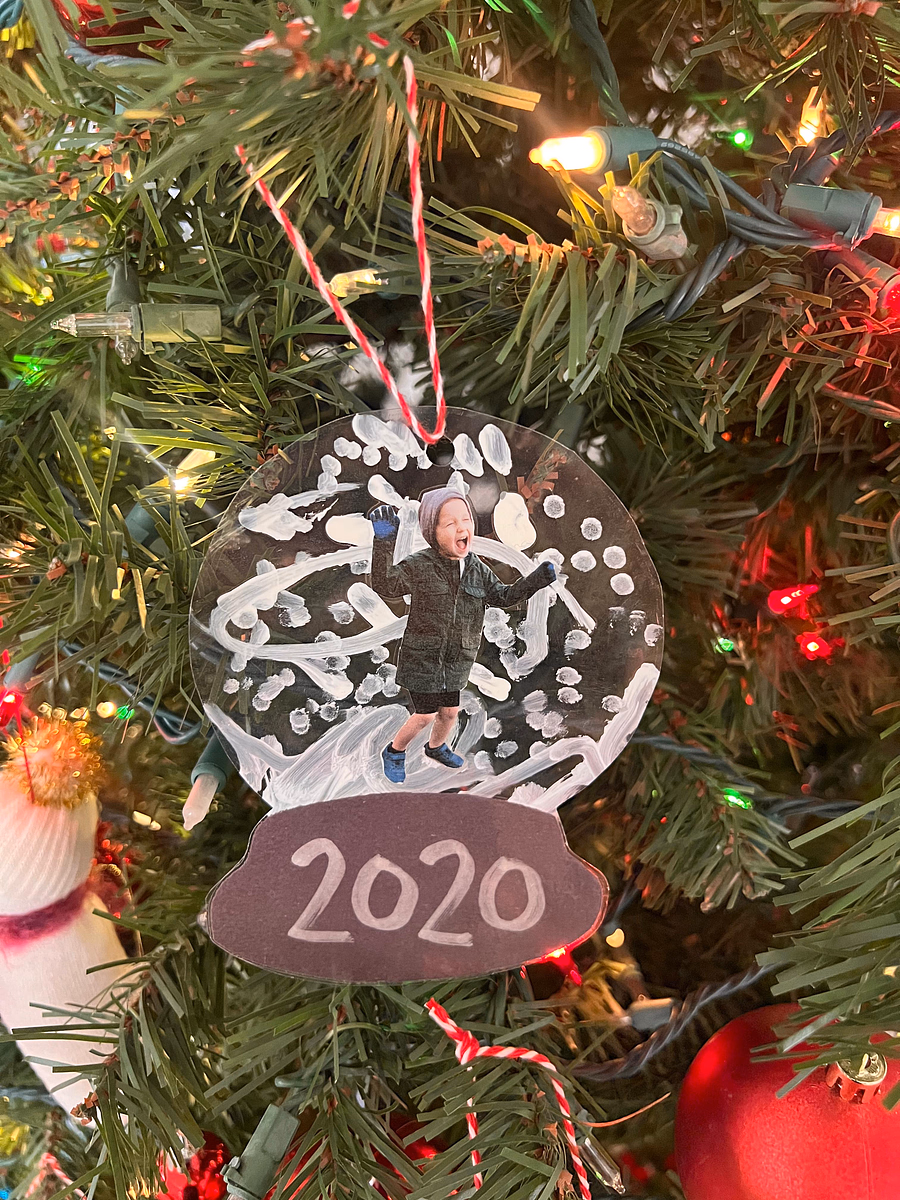 Personalized Keepsake: DIY Snow Globe Christmas Ornament Craft